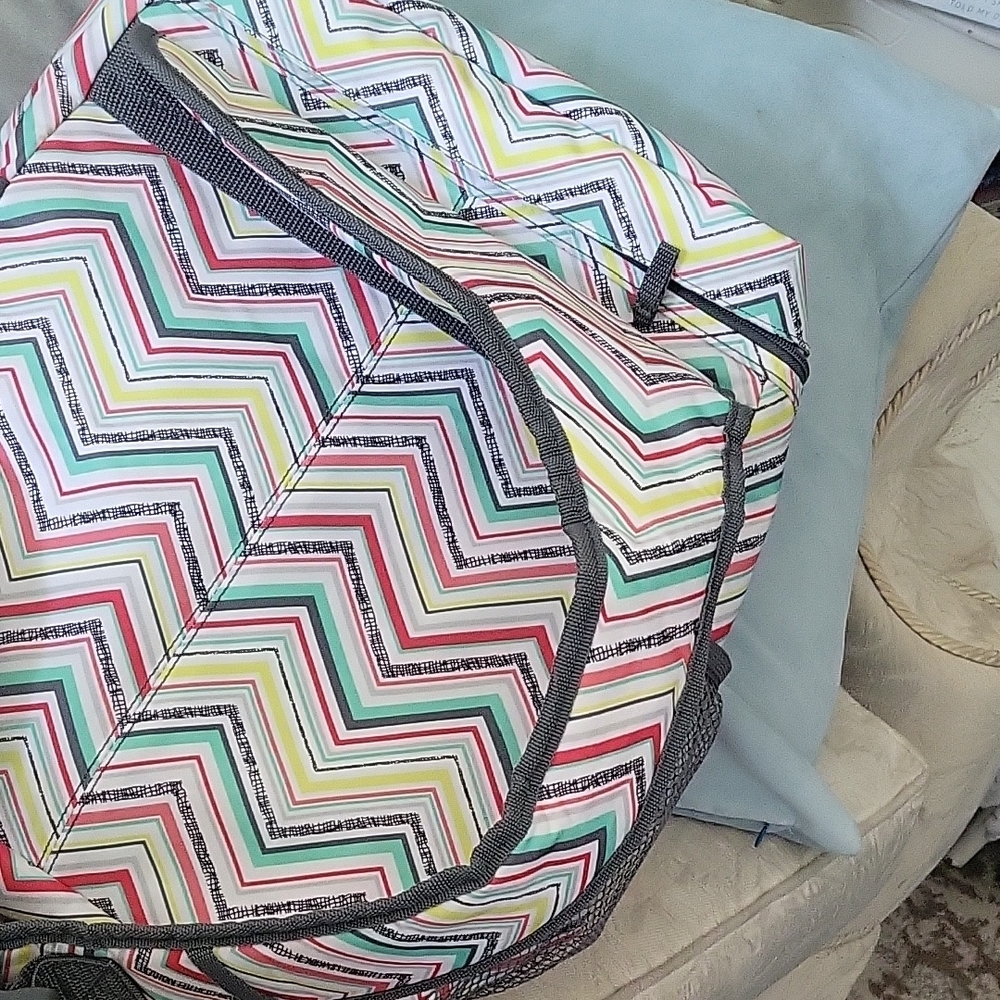 Thirty-One Chevron Stripe Backpack - Picture 2 of 13